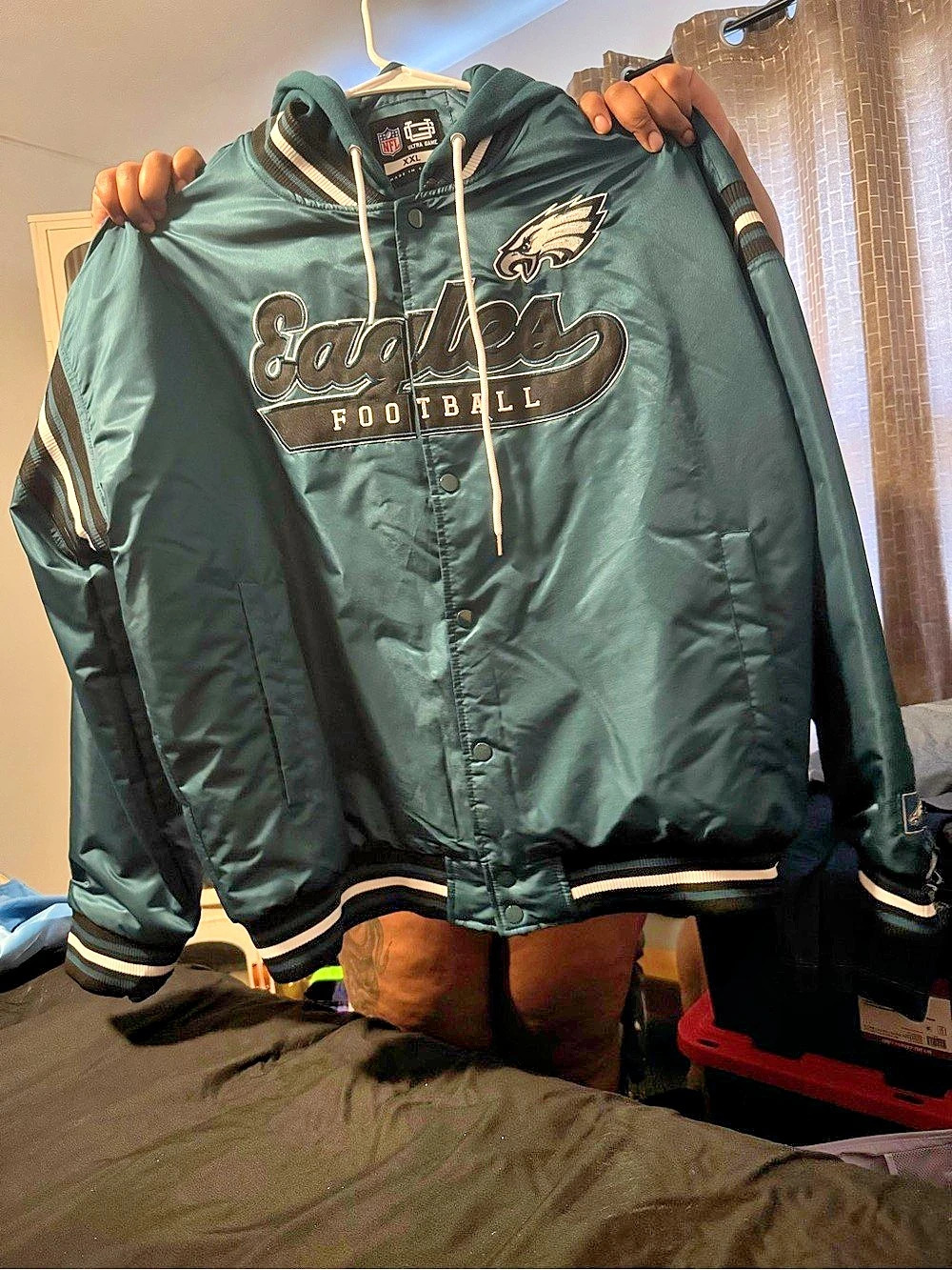 Philadelphia Eagles Football Men's Green & Black NWT